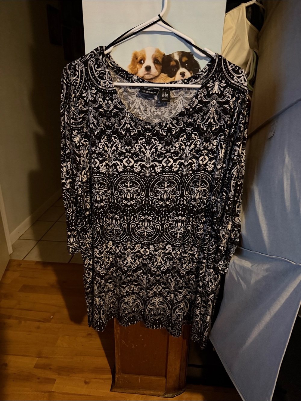 Women's Black & White Printed Long Sleeve Blouse